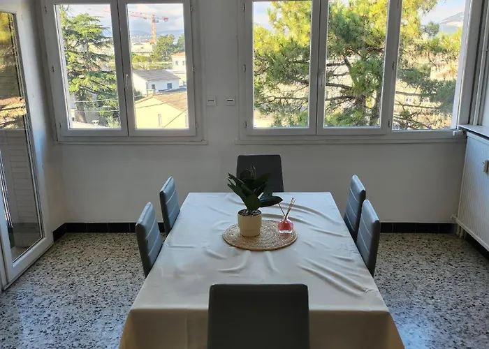 T3 Avec Garage Privatif Appartement *